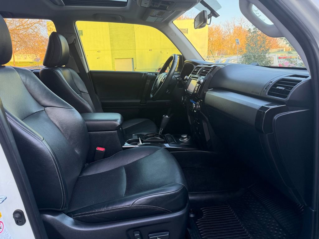 Used 2019 Toyota 4Runner Limited AWD/4WD image 35
