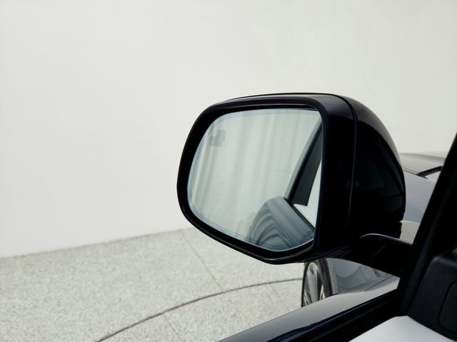 New 2026 Land Rover Range Rover Sport Dynamic SE AWD/4WD image 19