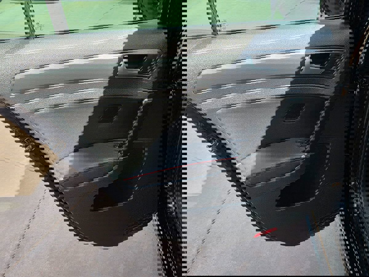 Used 2021 Volkswagen GTI SE image 27