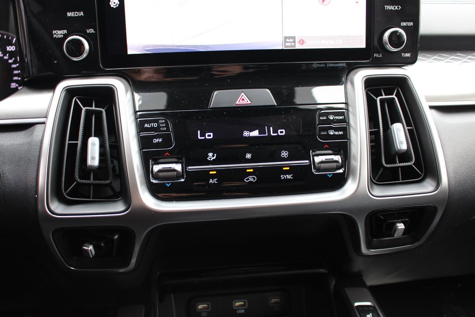 Used 2022 Kia Sorento S image 22