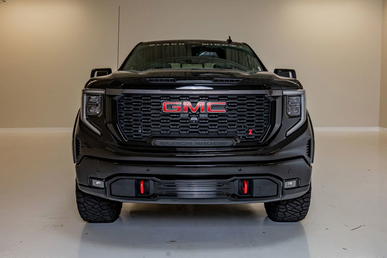 Used 2022 GMC Sierra 1500 AT4 w/ AT4 Premium Package AWD/4WD video 2