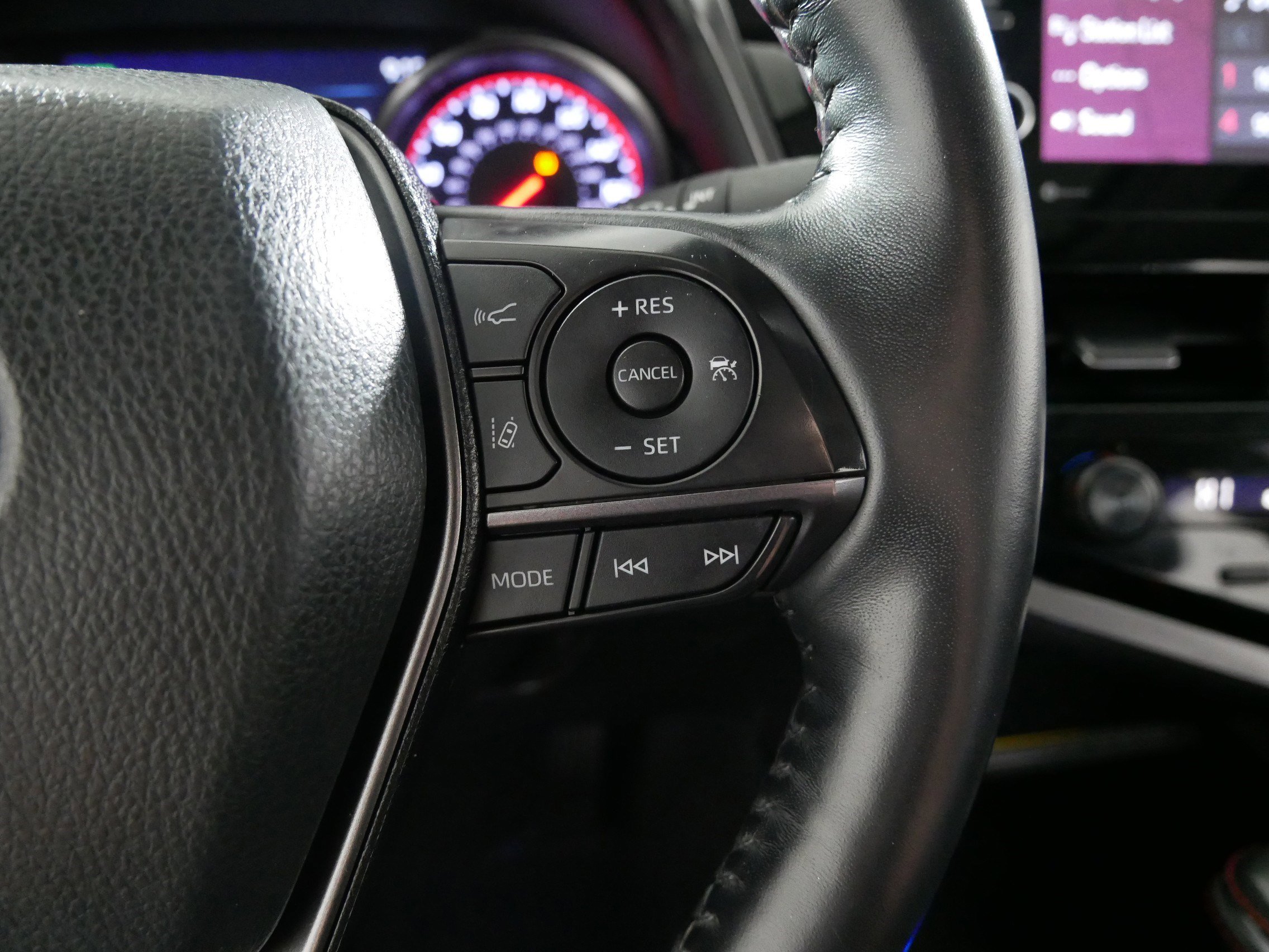 Used 2021 Toyota Camry XSE w/ Navigation Package image 28