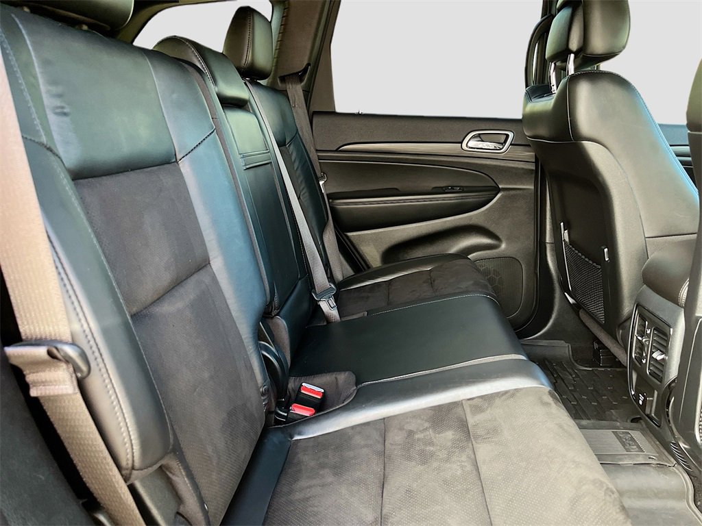 Used 2020 Jeep Grand Cherokee Altitude image 27