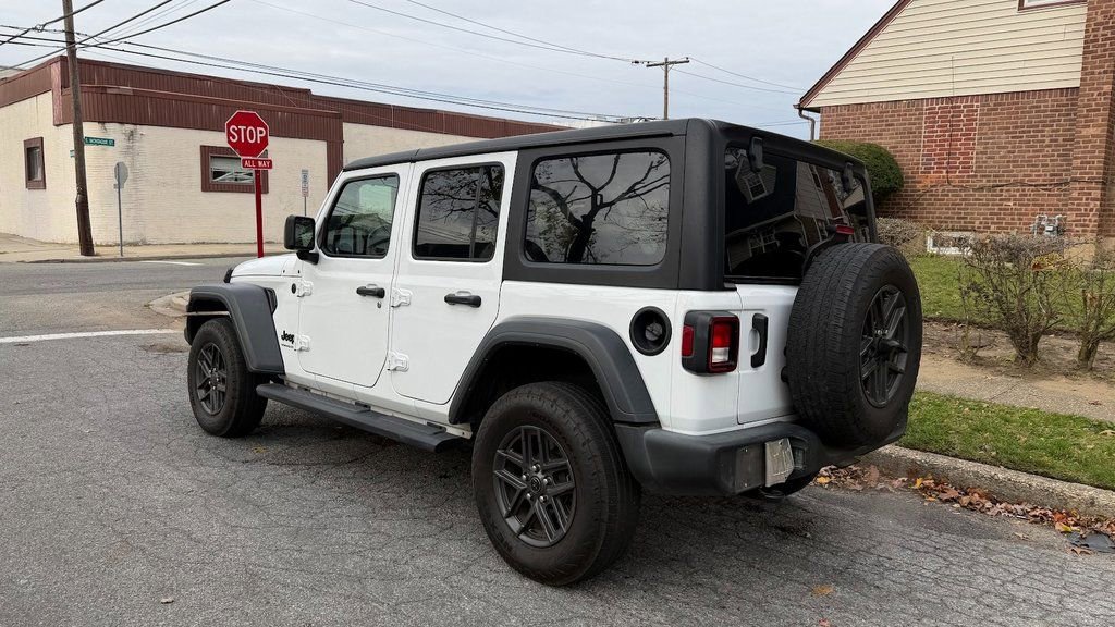 Used 2024 Jeep Wrangler Sport S image 7