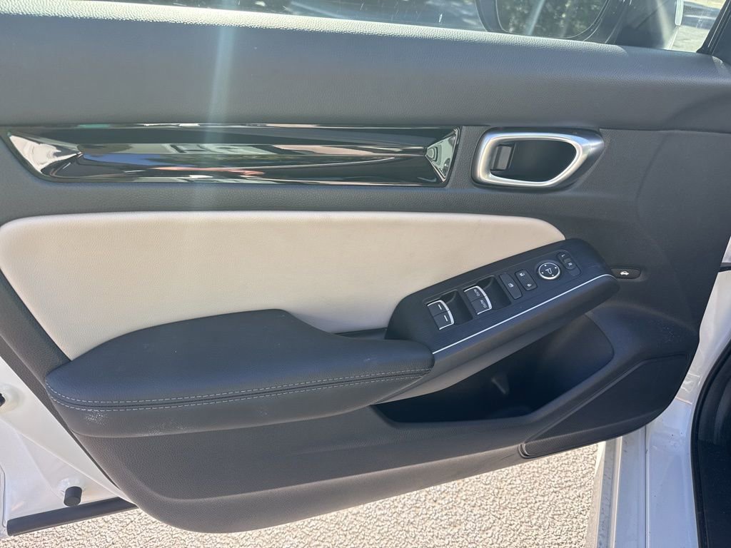 Used 2023 Honda Civic Touring image 15