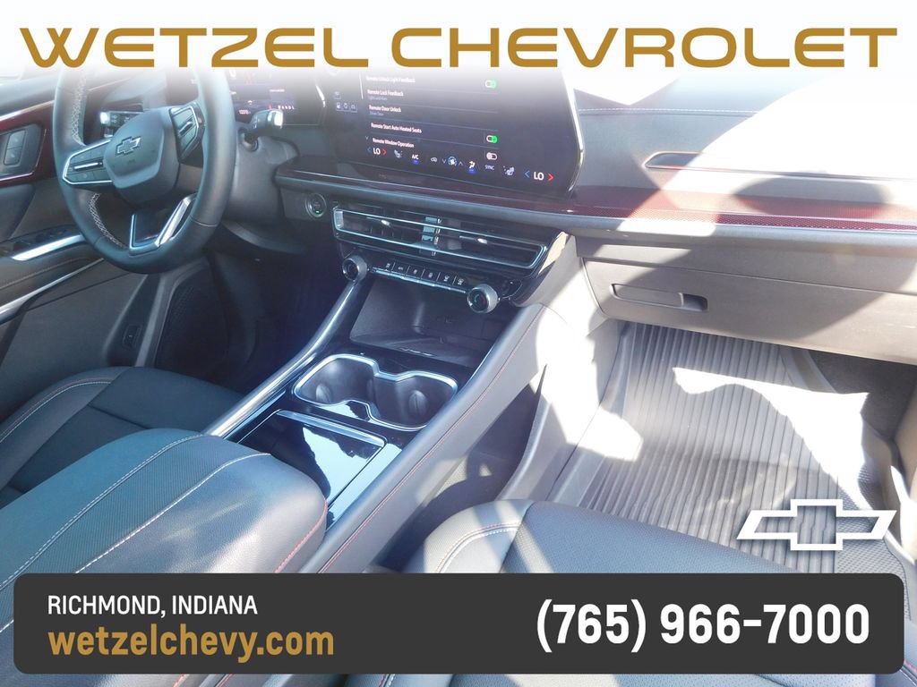 Used 2025 Chevrolet Traverse Z71 w/ Driver Confidence Package AWD/4WD image 18