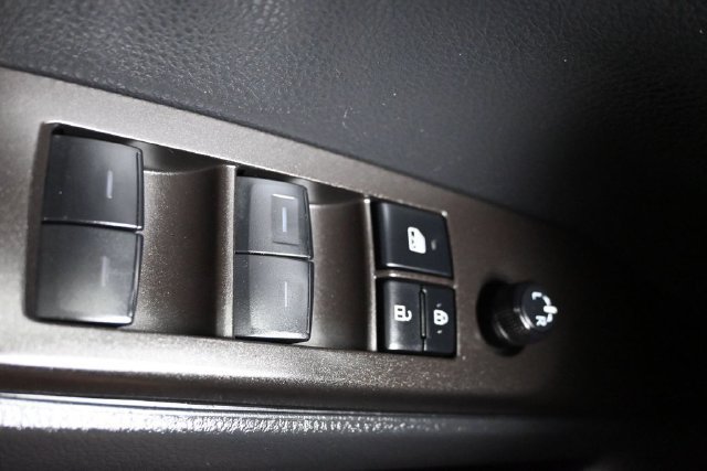 Used 2022 Toyota Camry SE FWD image 24