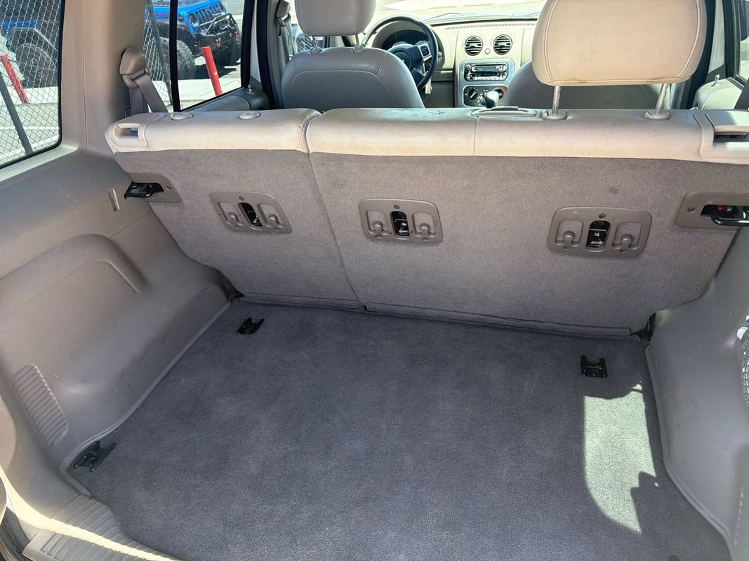 Used 2003 Jeep Liberty Limited AWD/4WD image 11