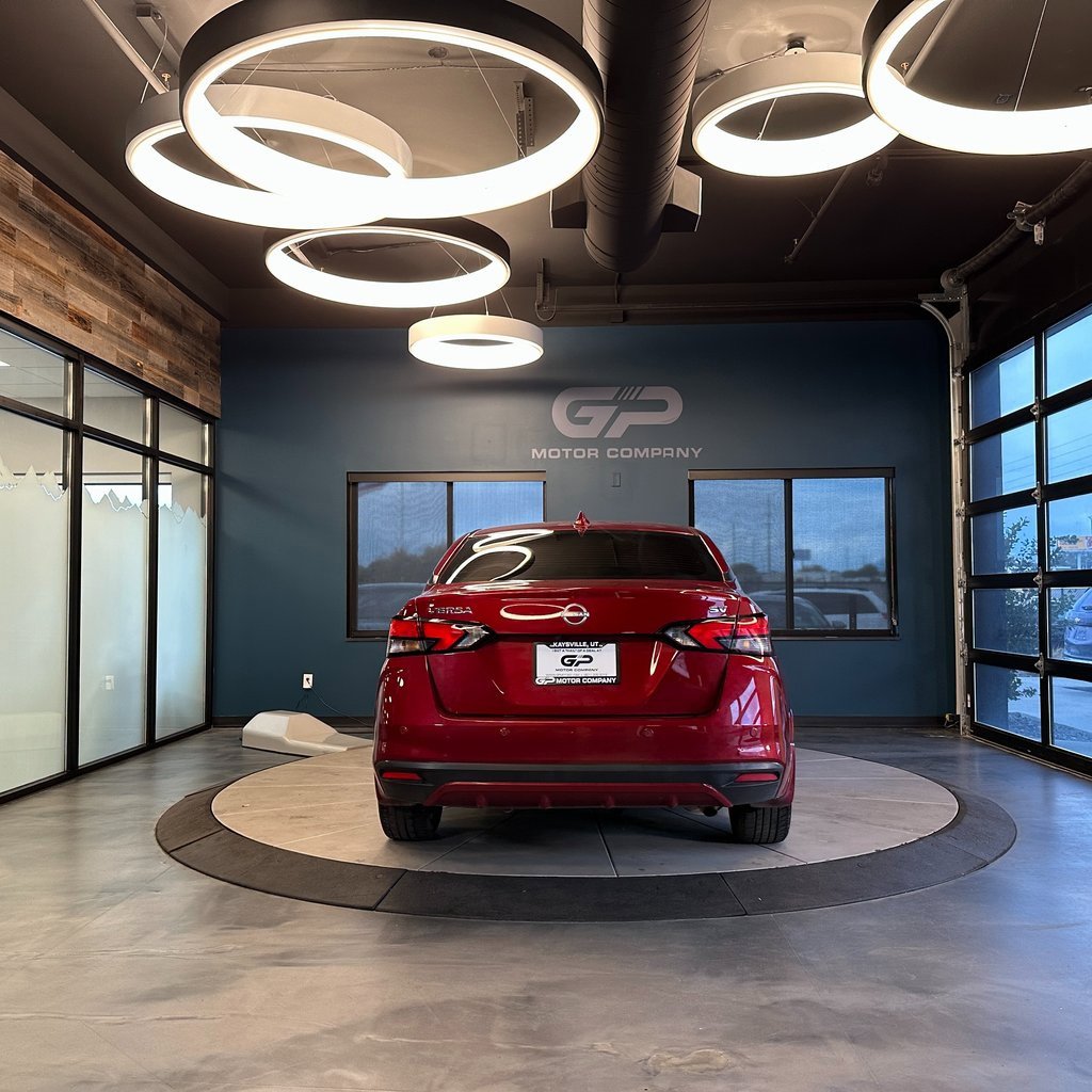 Used 2023 Nissan Versa SV w/ Trunk Package image 4