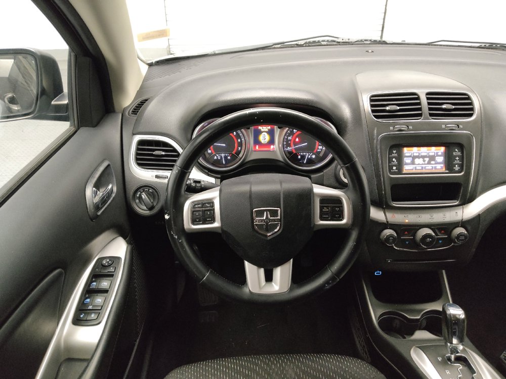 Used 2018 Dodge Journey SE w/ Connectivity Group FWD image 22