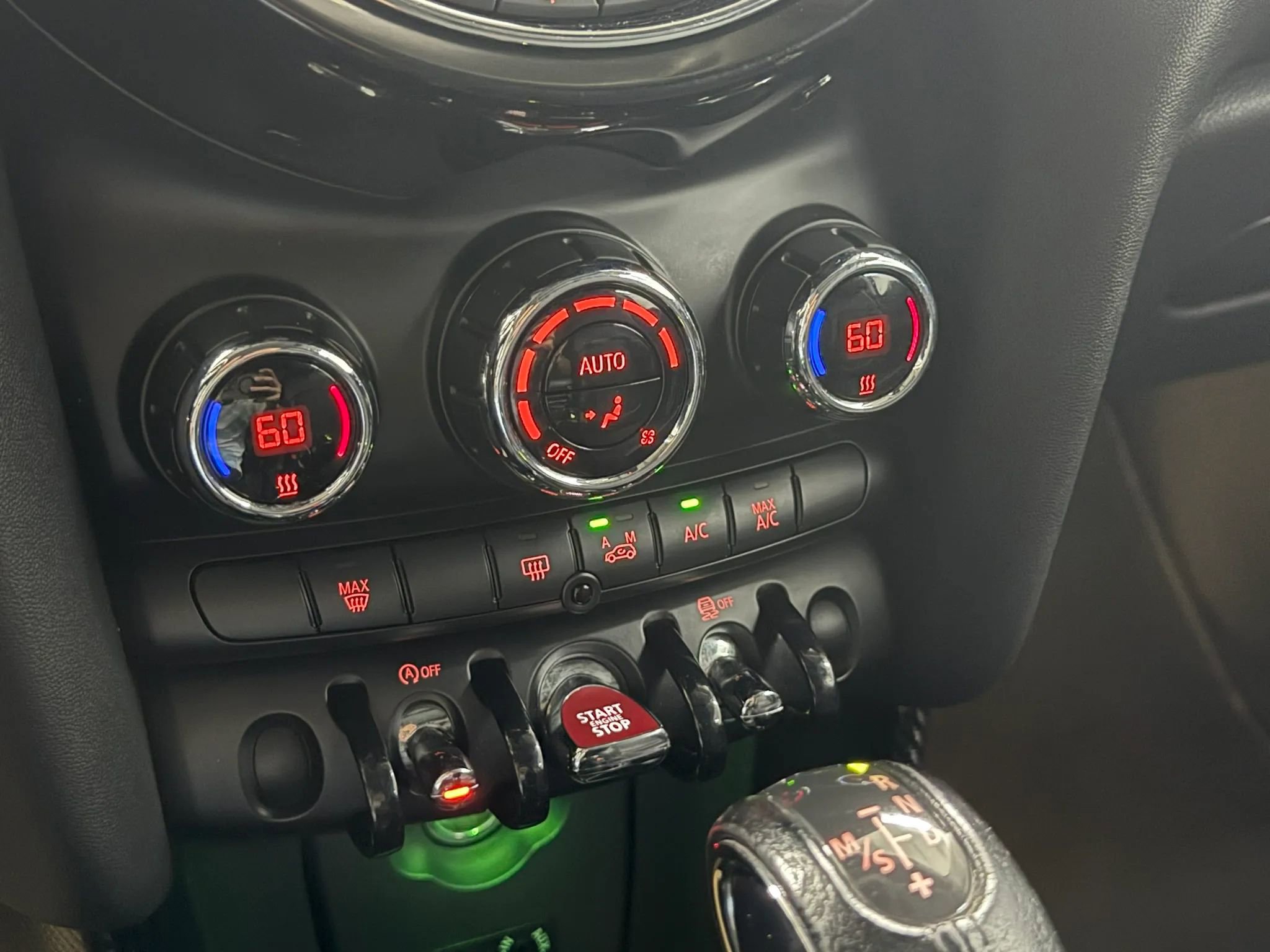 Used 2015 MINI Cooper S image 34