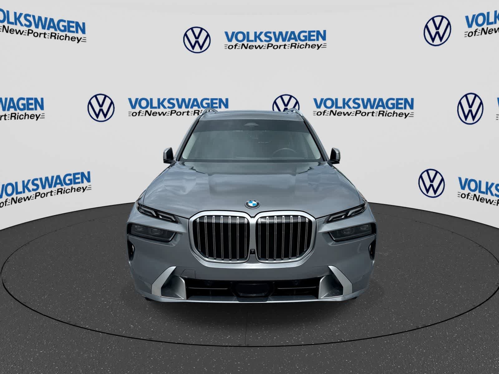 Used 2024 BMW X7 xDrive40i AWD/4WD image 17