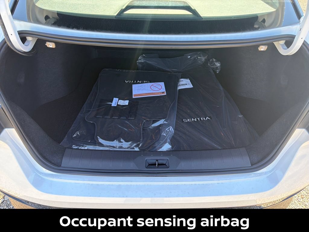 New 2026 Nissan Sentra SR w/ Floor Mat Package FWD image 29