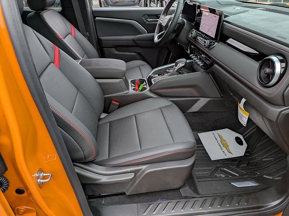 New 2025 Chevrolet Colorado Z71 w/ Technology Package image 33