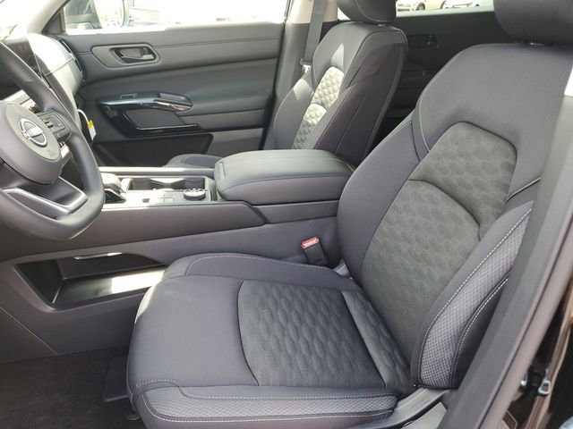 New 2026 Nissan Pathfinder S image 21