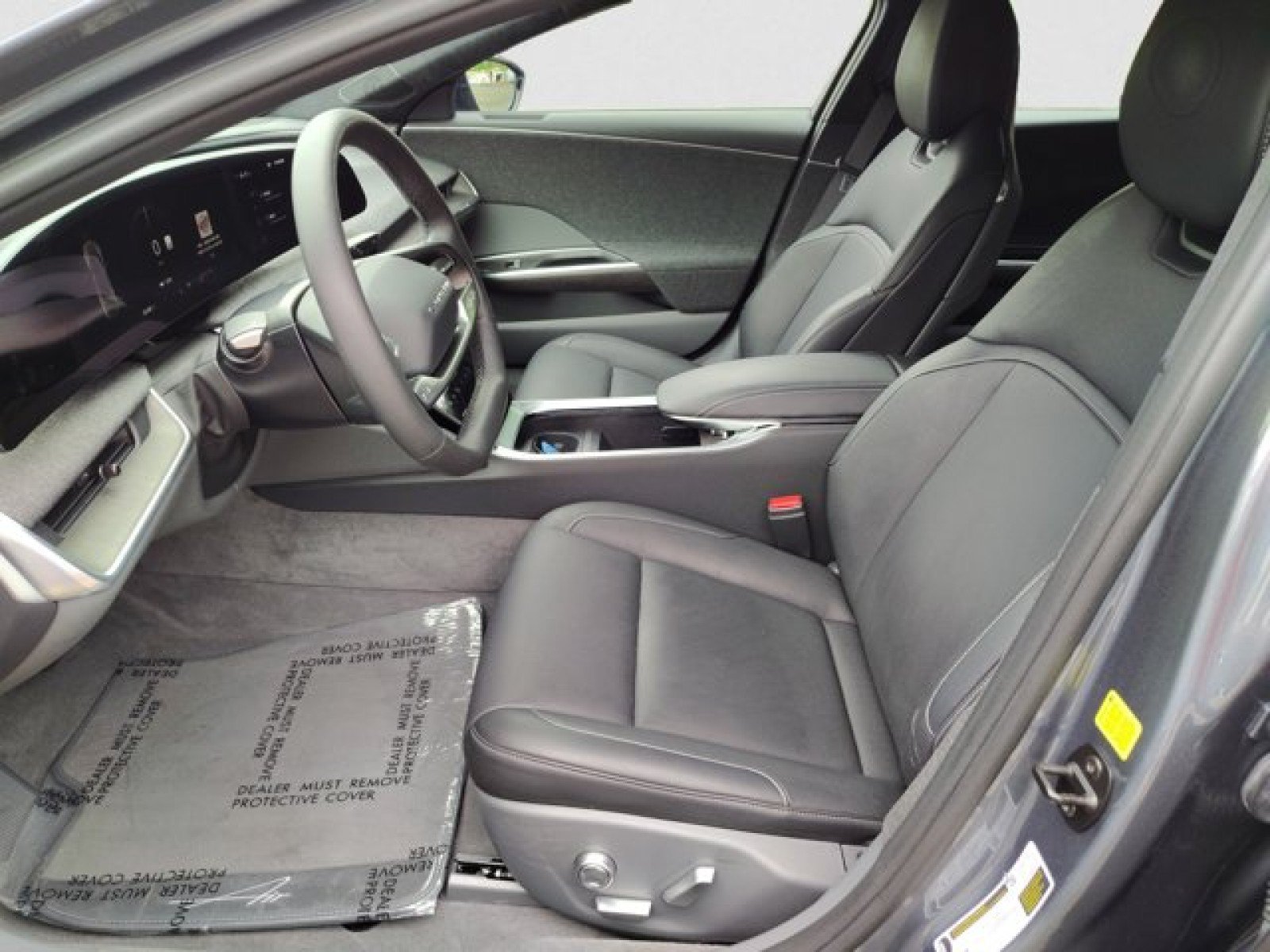 Used 2024 Lucid Air Pure RWD image 10