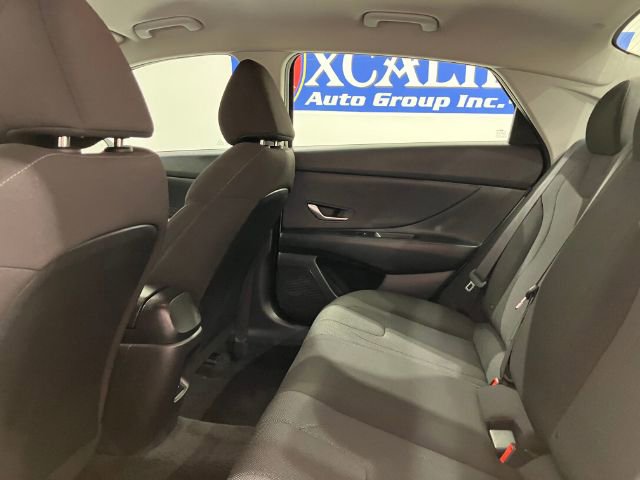 Used 2024 Hyundai Elantra SE image 32