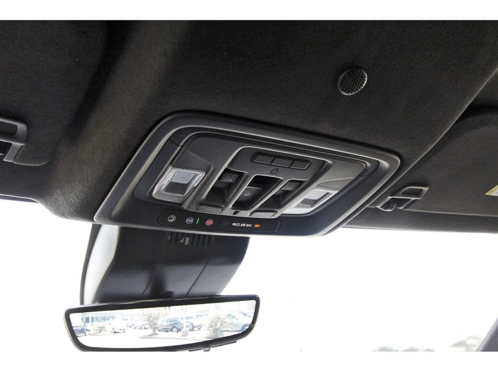 Used 2025 GMC Sierra 2500 AT4X AWD/4WD image 30