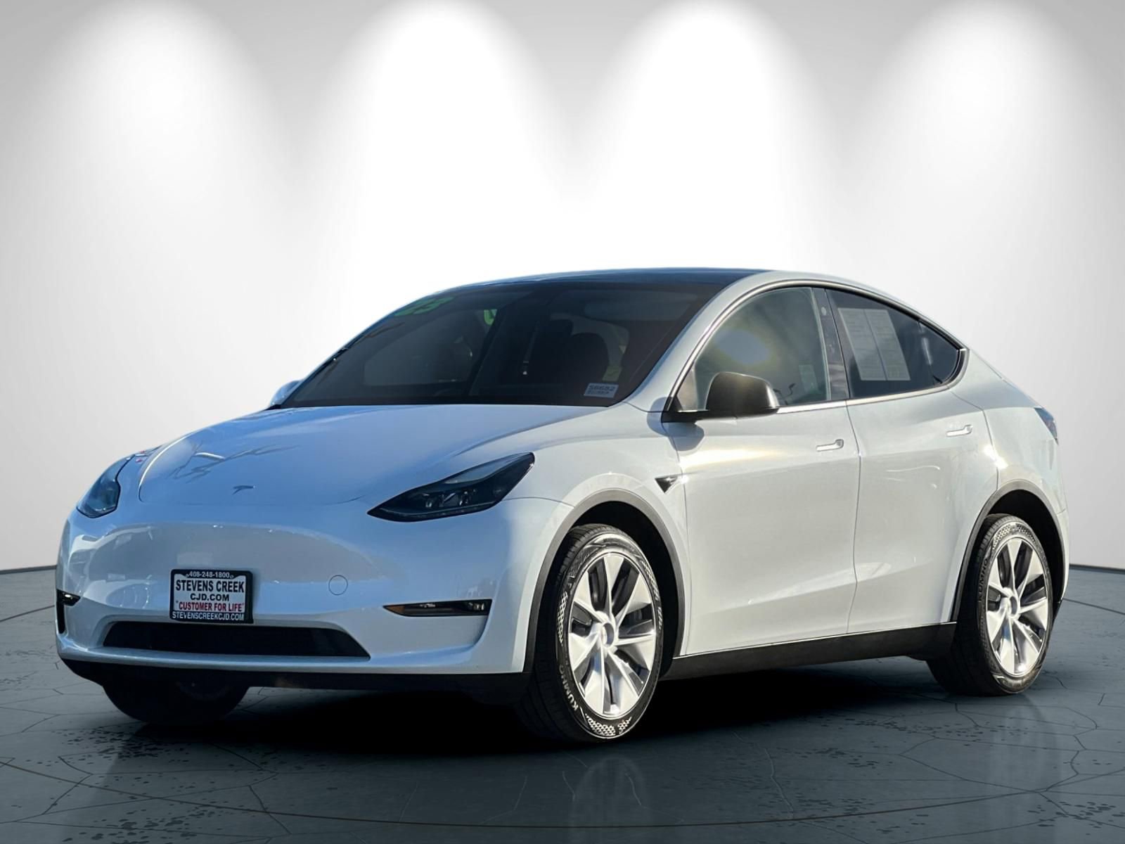 Used 2023 Tesla Model Y Long Range image 8