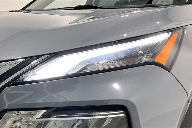 Used 2021 Nissan Rogue SV AWD/4WD image 39