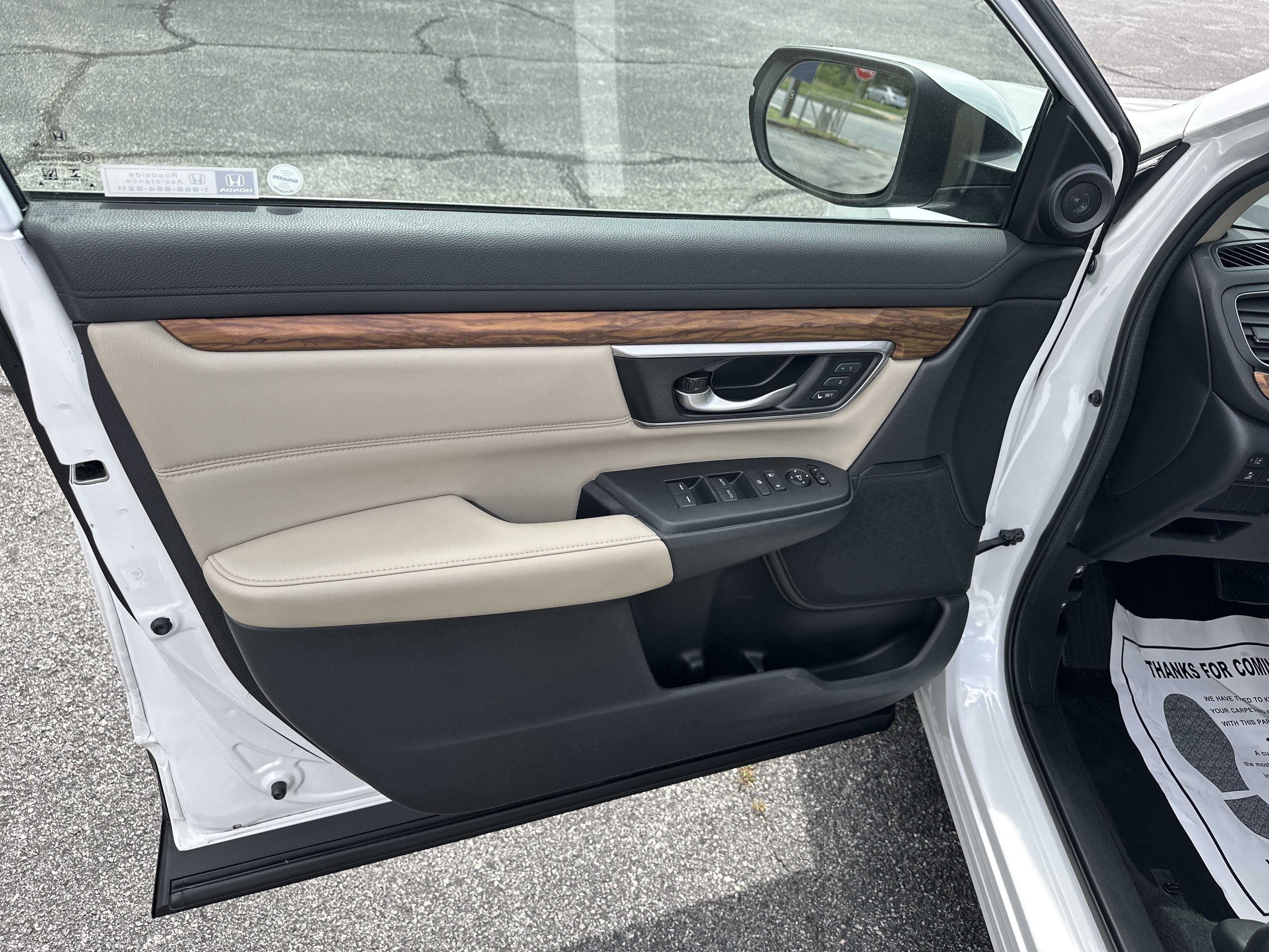 Used 2019 Honda CR-V Touring image 10