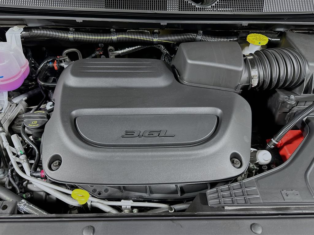 New 2026 Chrysler Pacifica Select AWD/4WD image 19