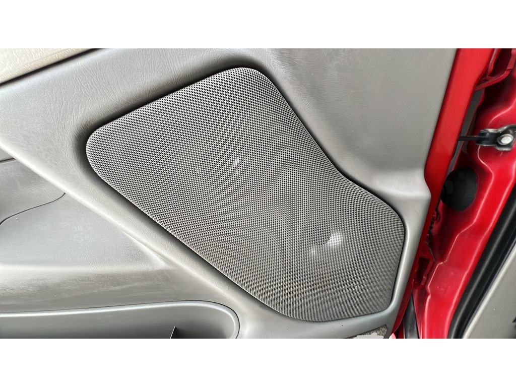 Used 2002 Chevrolet Tahoe LS w/ 3rd Row Seat Pkg image 26