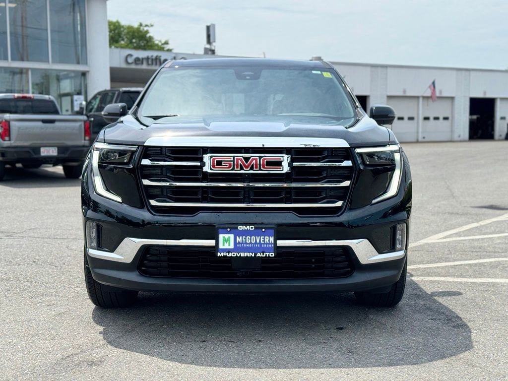 Used 2025 GMC Acadia Elevation w/ Elevation Premium Package AWD/4WD image 10
