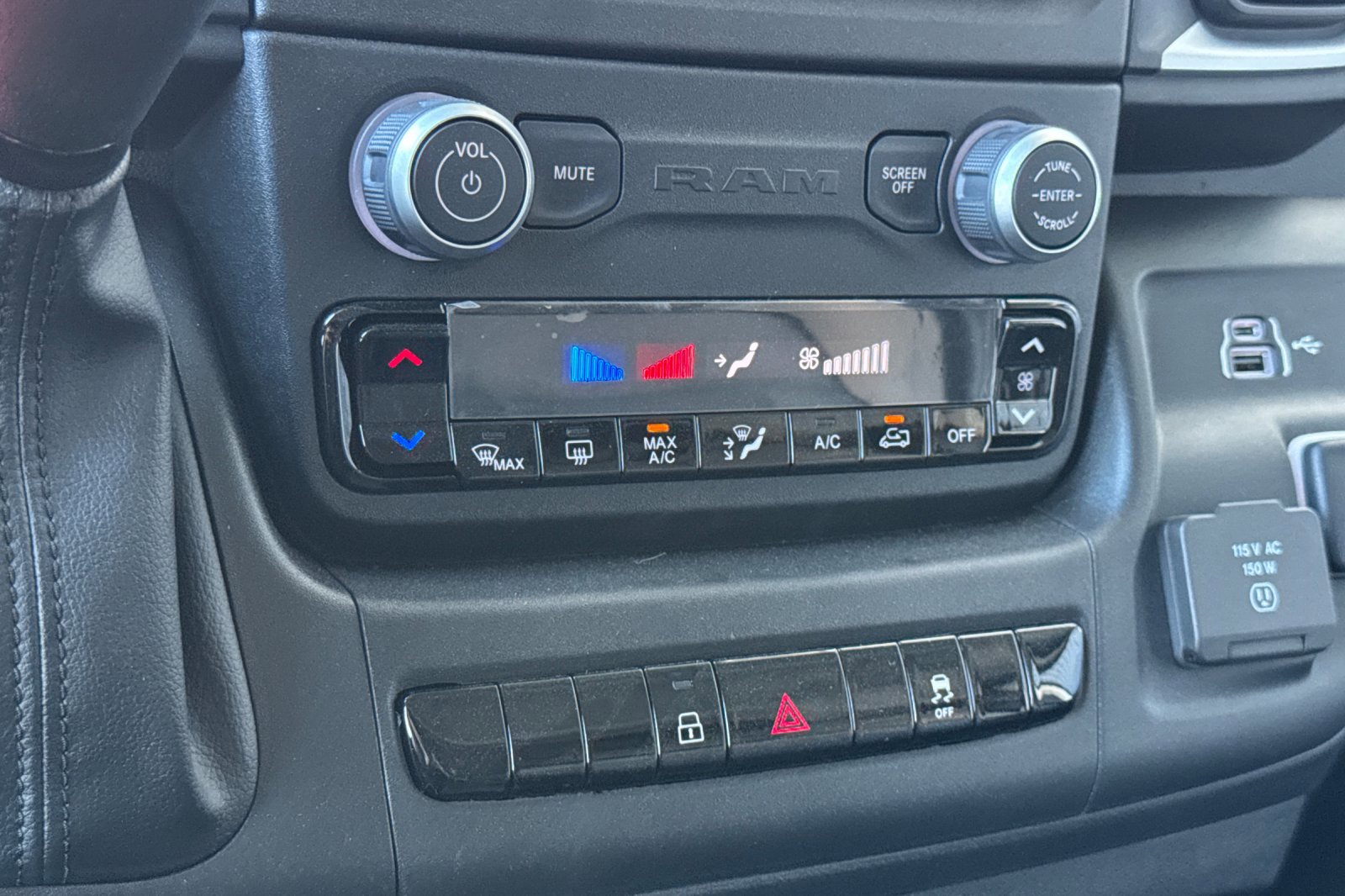 New 2026 RAM ProMaster 1500 w/ Quick Order Package 22G SLT image 18