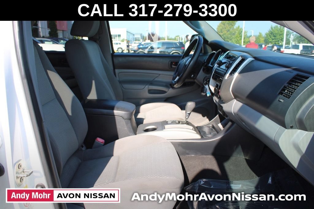 Used 2012 Toyota Tacoma PreRunner w/ SR5 Pkg RWD image 16