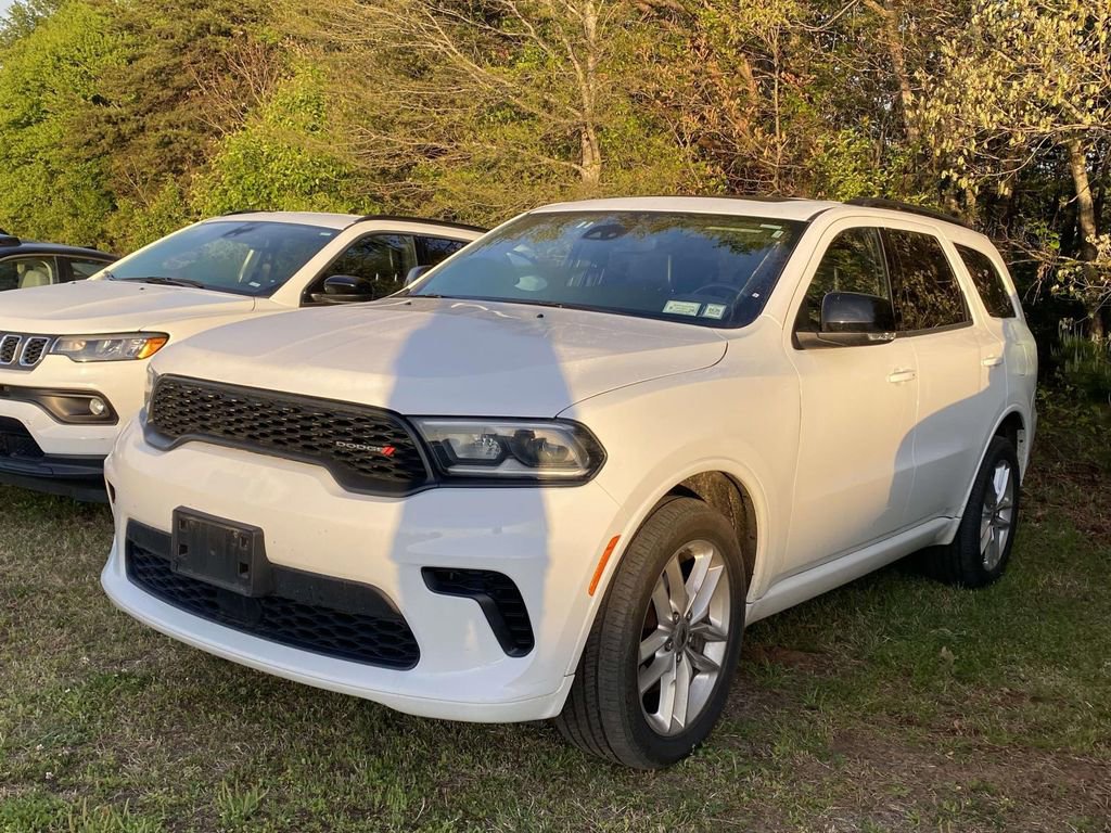 Used 2024 Dodge Durango GT image 1