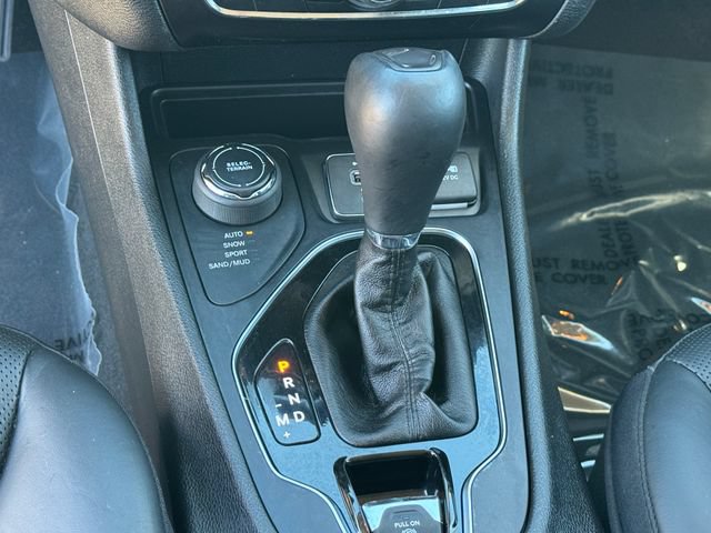Used 2019 Jeep Cherokee Limited AWD/4WD image 22