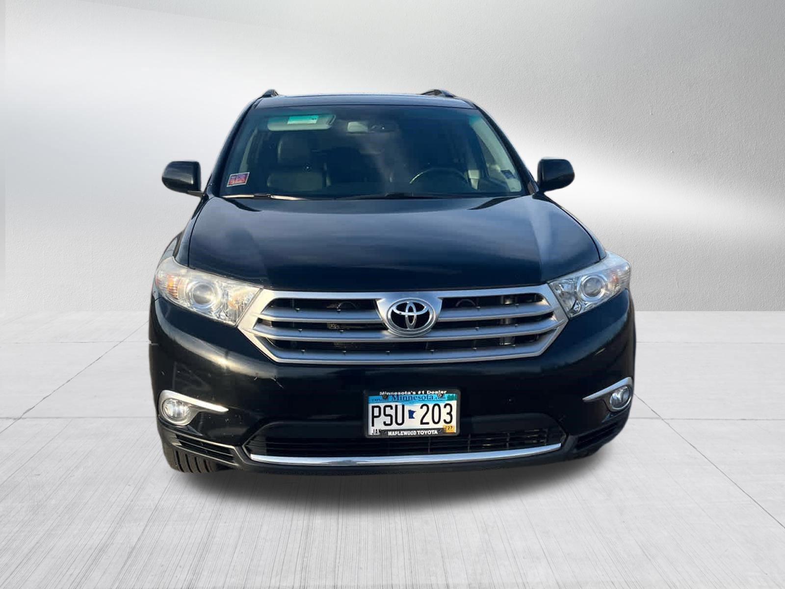 Used 2012 Toyota Highlander SE w/ Tow Pkg AWD/4WD image 2