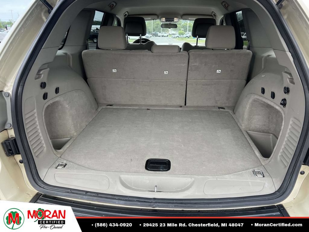 Used 2011 Jeep Grand Cherokee Laredo AWD/4WD image 11