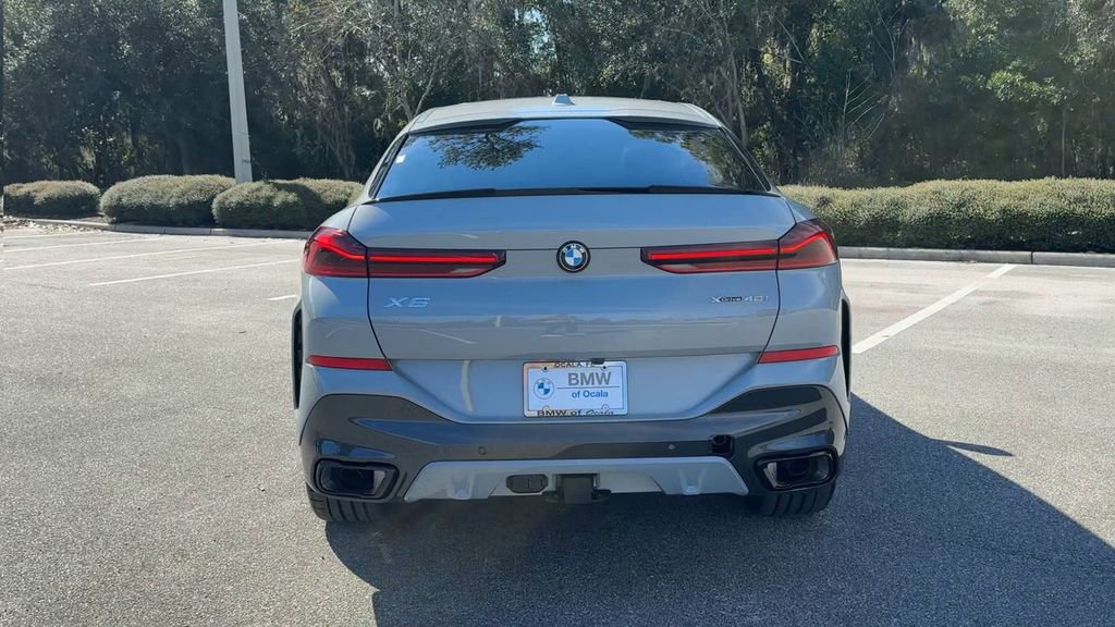 New 2026 BMW X6 xDrive40i w/ Executive Package image 7