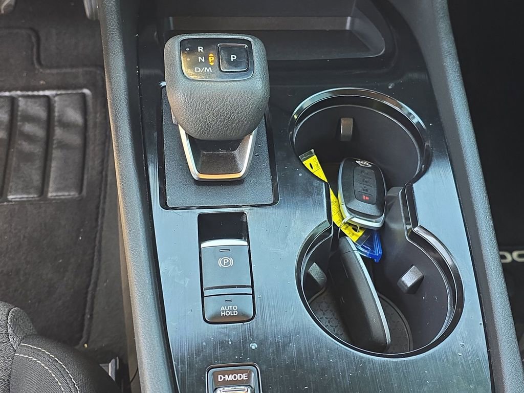 Used 2023 Nissan Rogue SV FWD image 23