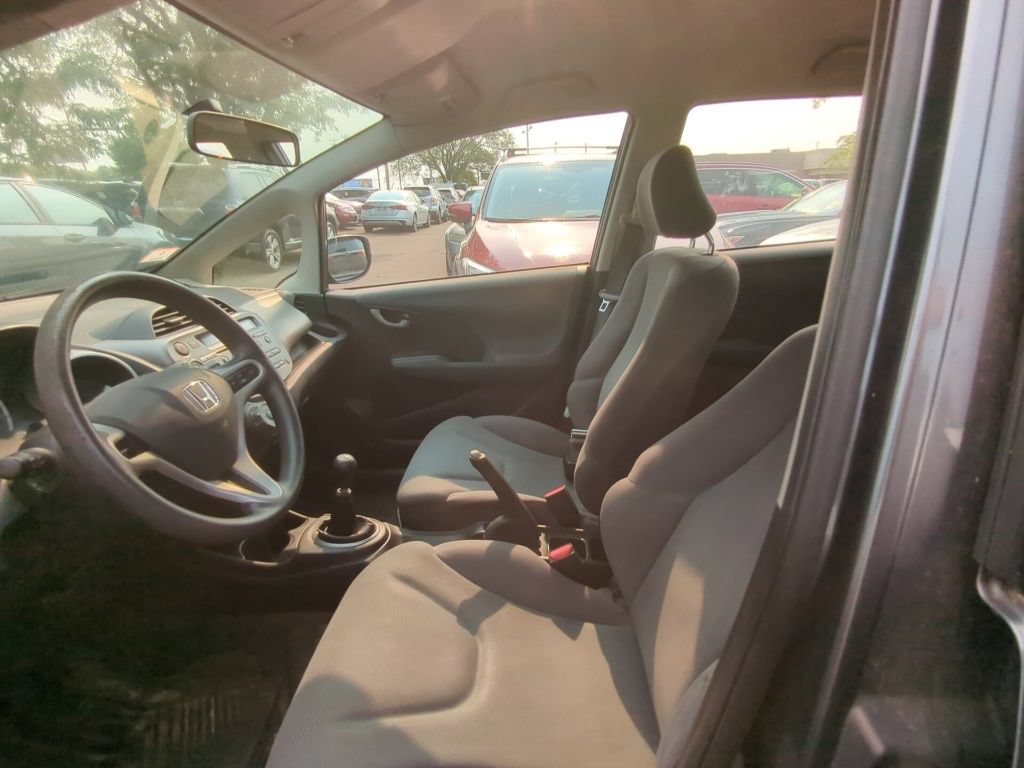 Used 2013 Honda Fit image 6