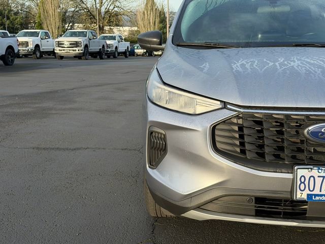 Used 2023 Ford Escape Active image 8