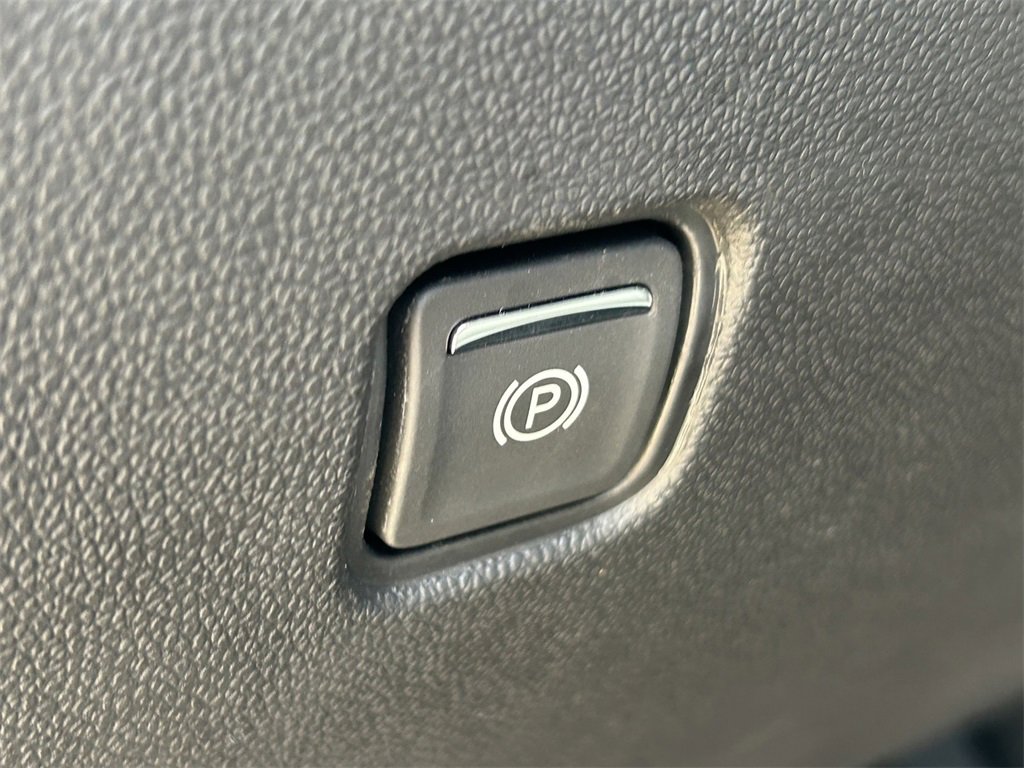 Used 2025 Chevrolet Blazer LT image 22