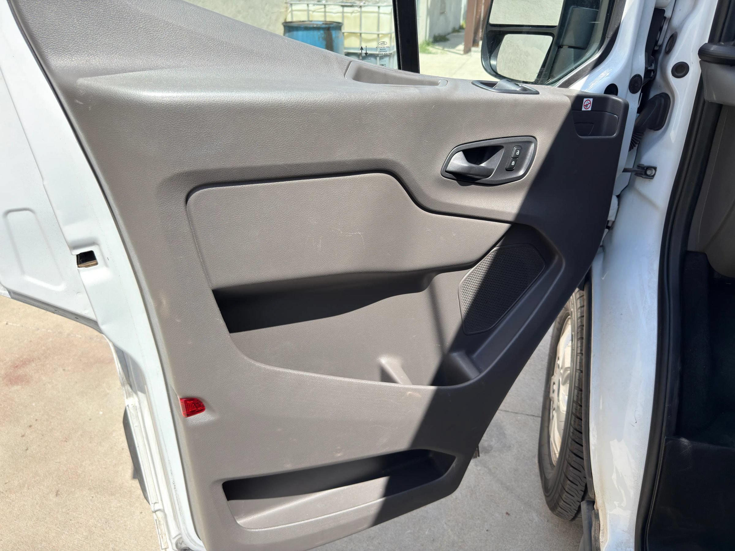 Used 2020 Ford Transit 350 XLT RWD image 24