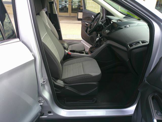 Used 2014 Ford Escape SE w/ Equipment Group 201A image 6