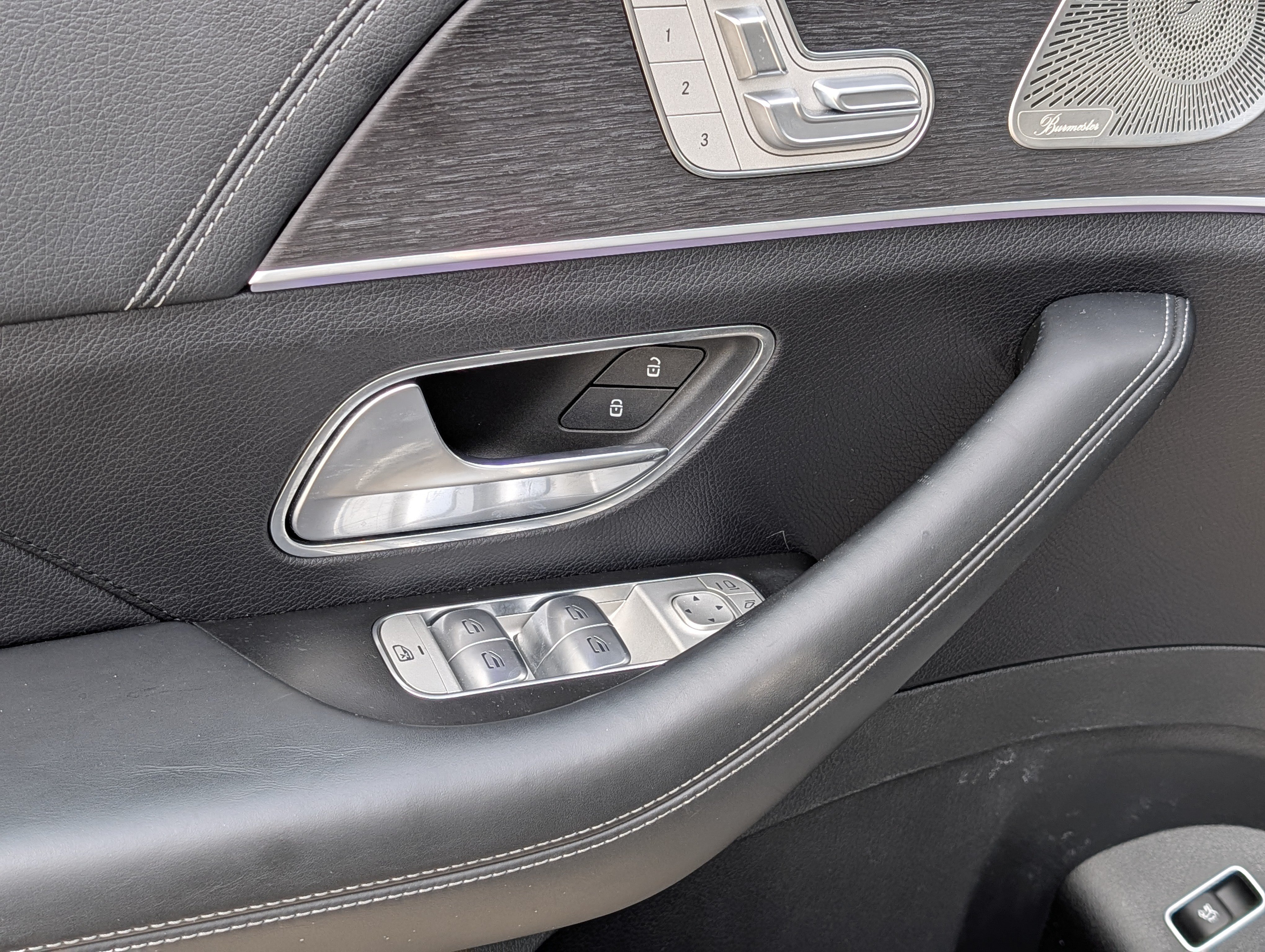 Used 2022 Mercedes-Benz GLS 450 4MATIC image 23