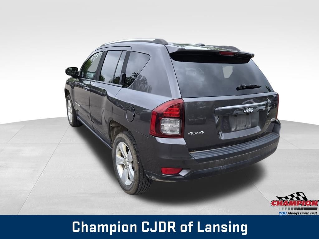 Used 2014 Jeep Compass Latitude AWD/4WD image 4