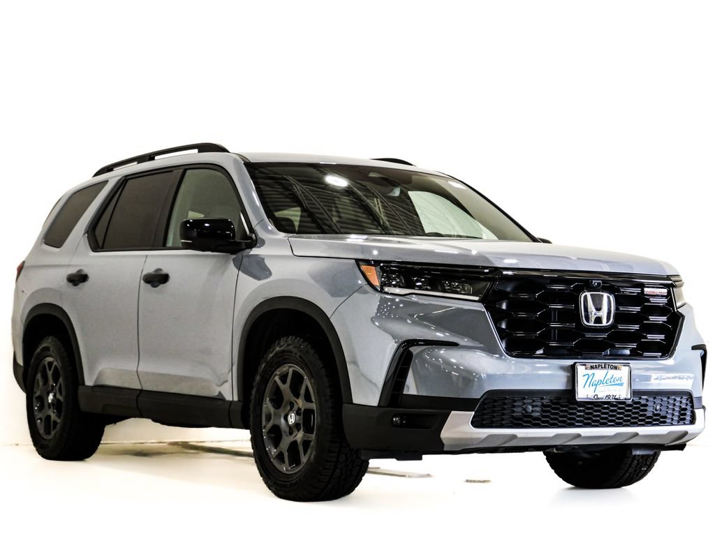Used 2025 Honda Pilot TrailSport