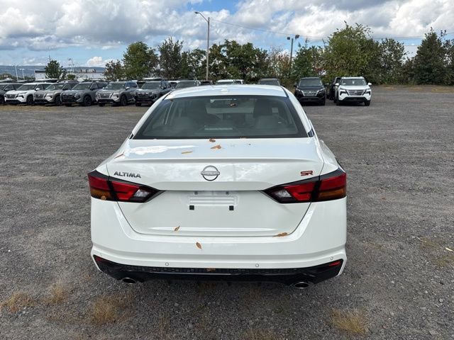 New 2025 Nissan Altima 2.5 SR w/ SR Premium Package FWD image 6