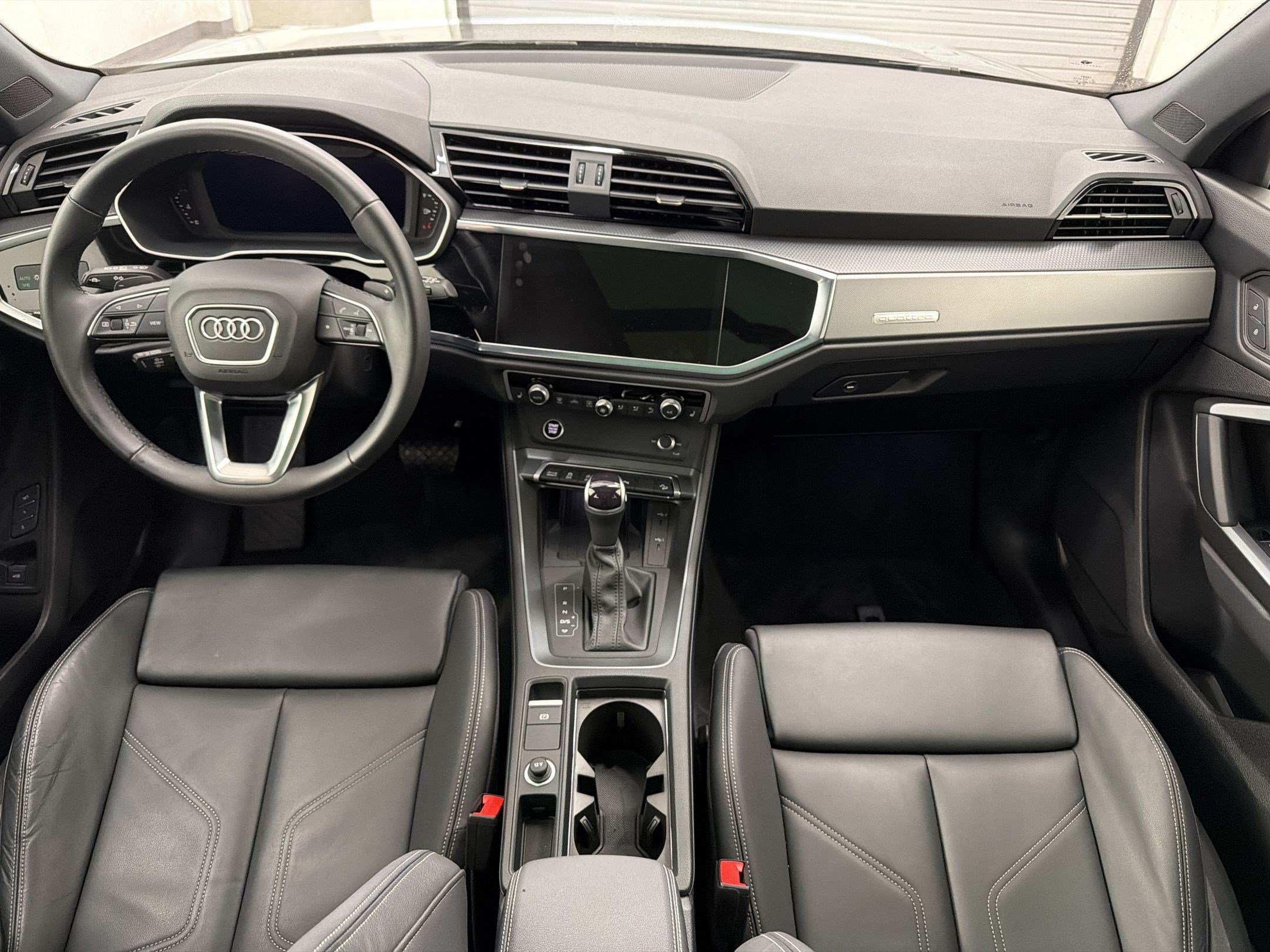 Used 2025 Audi Q3 2.0T Premium w/ Convenience Package AWD/4WD image 15