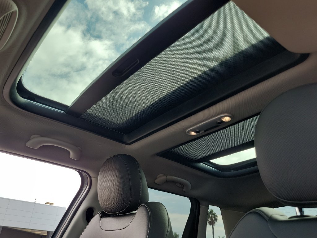 Used 2019 MINI Cooper S w/ Signature Upholstery Package FWD image 19