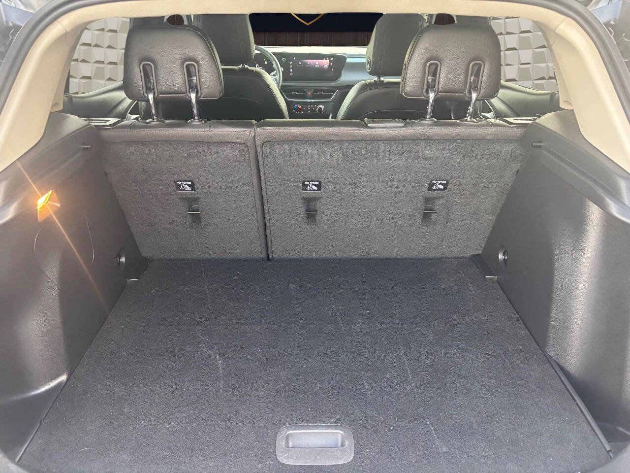 Used 2025 Buick Encore GX Preferred image 30