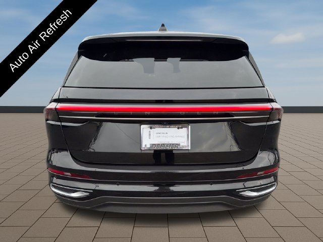 Used 2024 Lincoln Nautilus Premier w/ Equipment Group 102A AWD/4WD image 5