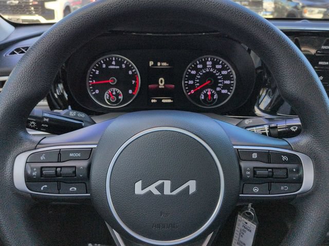 Used 2022 Kia K5 LX FWD image 27